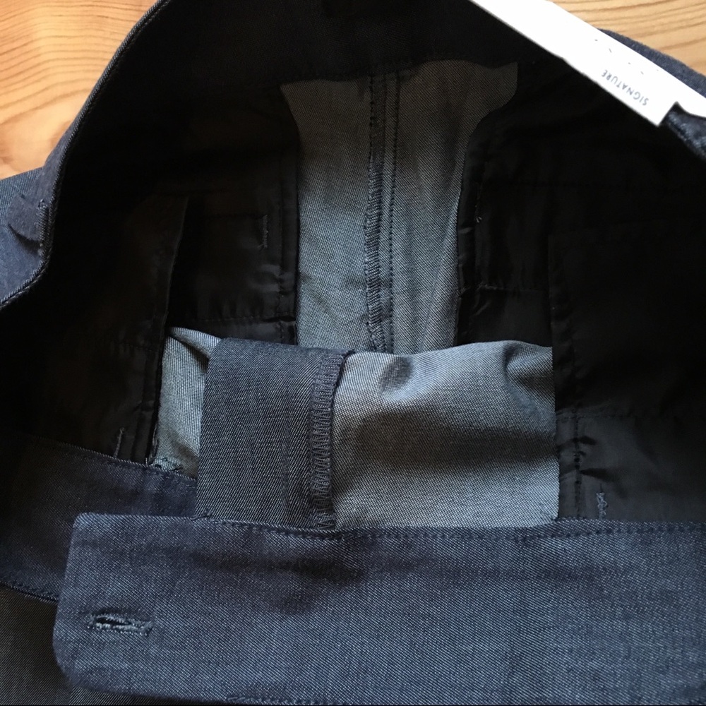 Ann Taylor Signature Crop Trouser - Picture 5 of 8